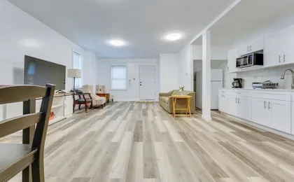 Ludlow Townhome: 3 Mi to Okemo Mountain!