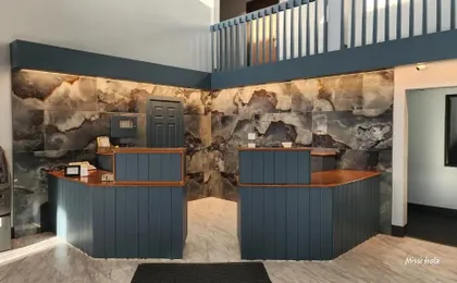 The Oasis Hotel & Bar