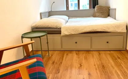 Hinterhaus Apartment No4