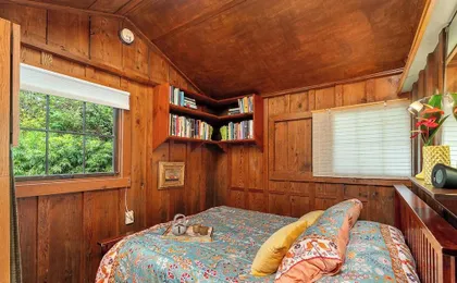 The Artist Cottage at Volcano Garden Arts