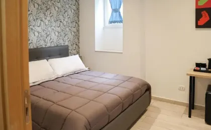 5 Santi Rooms