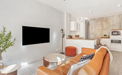 Epidemia & Quite Bedrooms by Ele Apartments