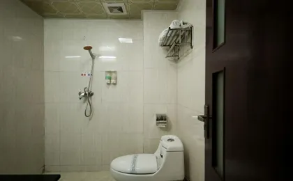 Oyo 8027 Li Hu Business Hotel