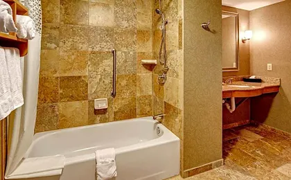 Hampton Inn & Suites Nashville-Vanderbilt-Elliston Place