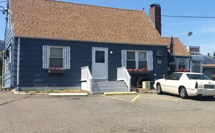 Mayflower Motel