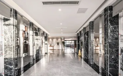 The Yi hotel
