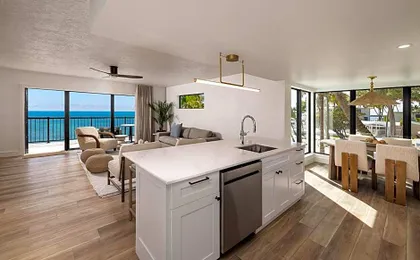 Pines & Palms Resort