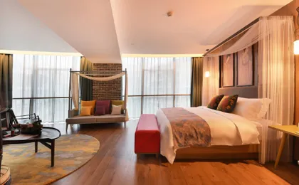 Mehood Lestie Hotel