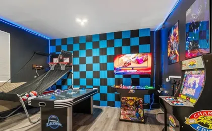Ultimate Poconos Family Escape! Games, Firepit, Theater Vibes & More