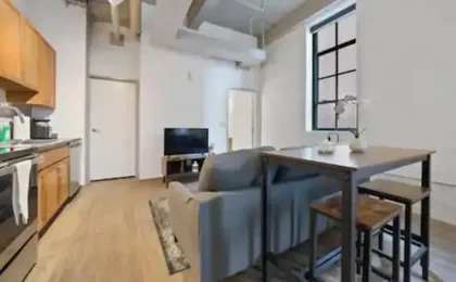 2125 Superior Living