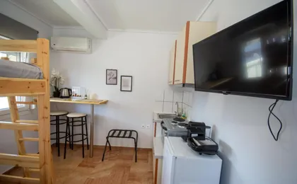 Birdhouse Apartment Athens