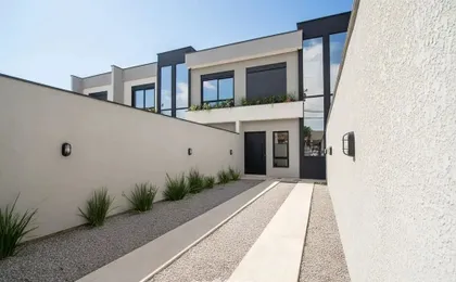 House w/ BBQ and Jacuzzi Adr0002