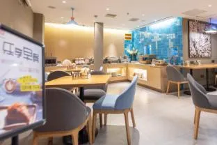 Home Inn Neo Shanghai New International Expo Center Longyang Road Metro Station