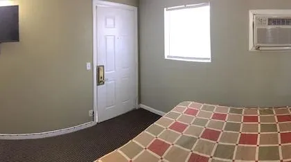 Red Carpet Motel