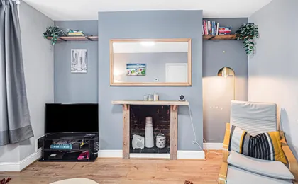 Private Garden Apartment by Tulse Hill Station - Pass the Keys