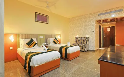 Hotel Silk City