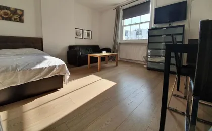 Studio Apartment in South Kensington 5