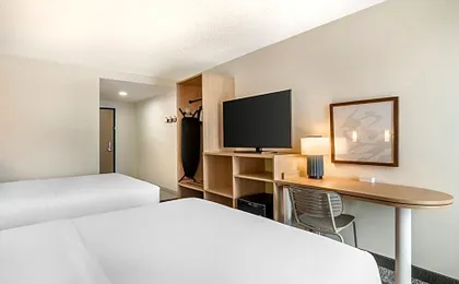 Spark by Hilton Roanoke Airport