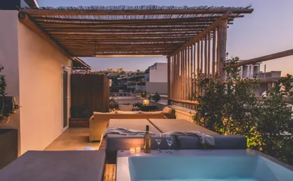 Luxury Apartment with Acropolis View Terrace And Jacuzzi in the Heart of Athens - Living Stone Azurite