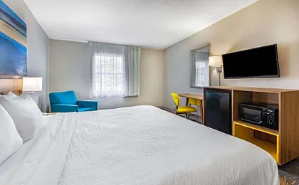 Days Inn by Wyndham Roanoke/Hollins Near I-81