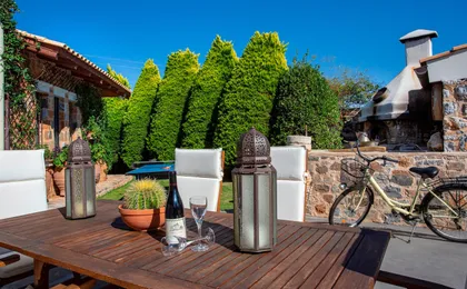 Luxury Villa Golden Crest with Private Swimming Pool
