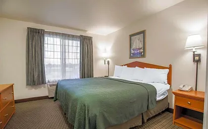Quality Inn & Suites Federal Way - Seattle