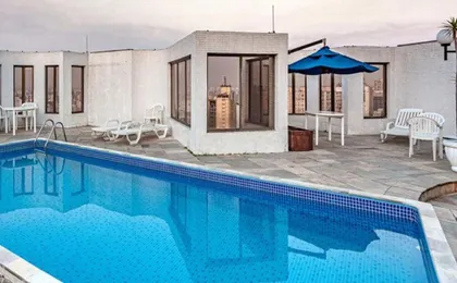 Paulista Wall Street Flat 10