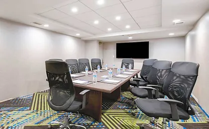 Holiday Inn Express Naperville By IHG