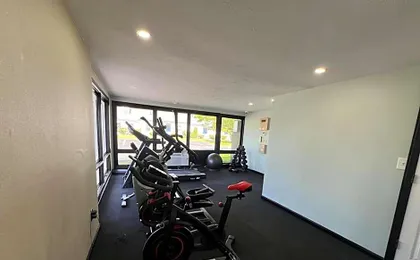 Harborside Suites