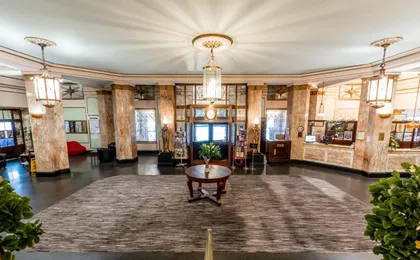 Adelphi Hotel