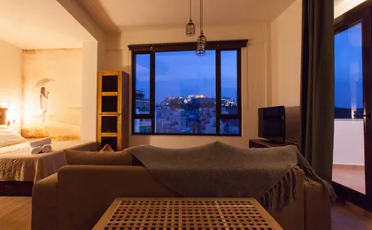 Explore Nightlife Near An Apartment with An Acropolis View