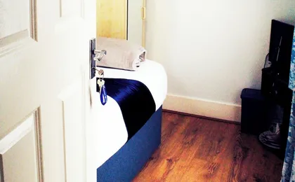 Spacious 4-bed House - Sleeps 5, Garden & Parking