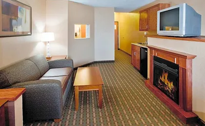 Holiday Inn Express Hotel & Suites Suffolk By IHG