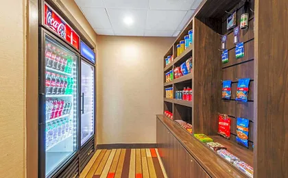 La Quinta Inn & Suites by Wyndham Jamestown