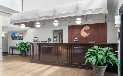 Comfort Inn & Suites Suwanee - Sugarloaf