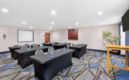 Microtel Inn & Suites by Wyndham Columbus North
