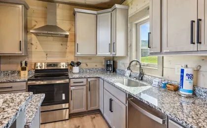Peaceful Pastures 4 Bedroom Cabin by RedAwning
