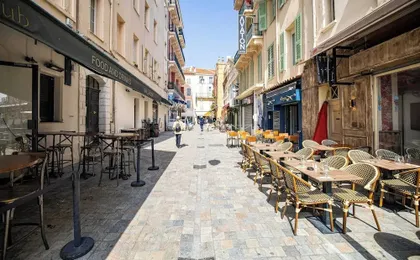 Hotel Avaton - Single Bedroom - Cannes Palais