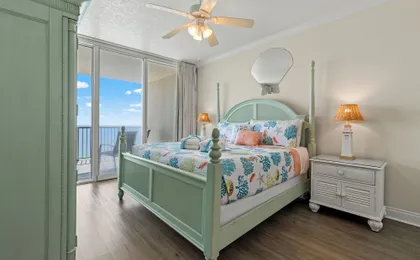 Seas the Day! Your Perfect 2BR Beachfront Escape! Sleeps 8!