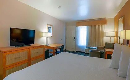 Ramada by Wyndham Costa Mesa/Newport Beach