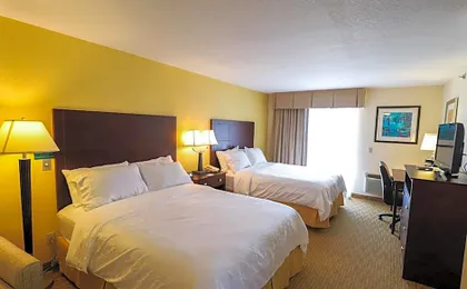 Holiday Inn Express St. Ignace - Lake Front by IHG