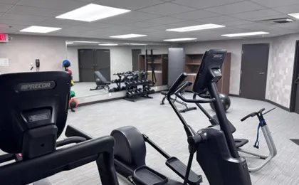 Hawthorn Extended Stay by Wyndham Miamisburg Dayton South