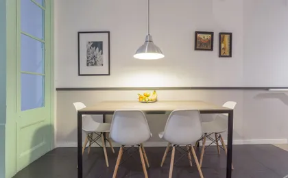 Liceu Apartments by gaiarooms