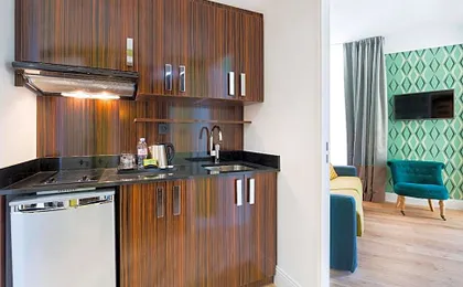 The Jay Hotel by HappyCulture