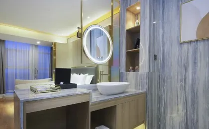 Yixi Gengetsu Hotel (Chengdu High-tech Financial City Subway Station)