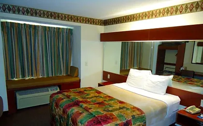 Golden Isles Inn & Suites Brunswick South