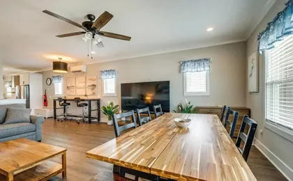 Carolina Beach Vacation Rental w/ Rooftop Terrace
