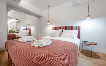 Luxury Stay with Garden, Us Embassy