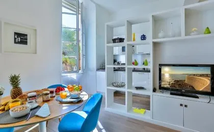 LIBERTÉ - Spacious Apartment City Center w AC