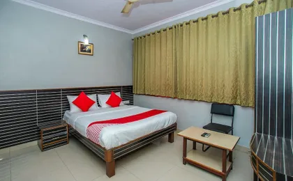 White Fort Lodge by Oyo Rooms